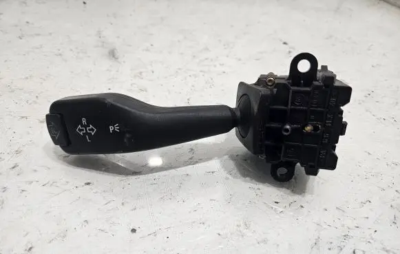 BMW 3 E46 Indicator stalk 8363668