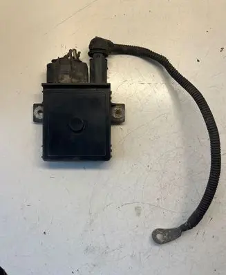 BMW 5 E60 E61 Glow plug pre-heat relay E2110022360 03818