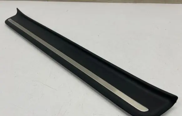 KIA EV6 Front sill trim cover 85873CV500