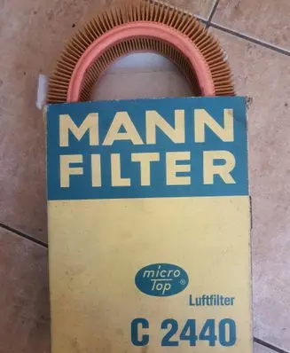Volkswagen Golf II Air filter C2440