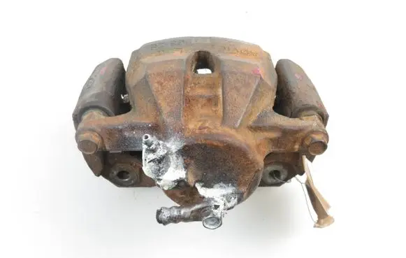 Toyota RAV 4 (XA30) Front brake caliper 