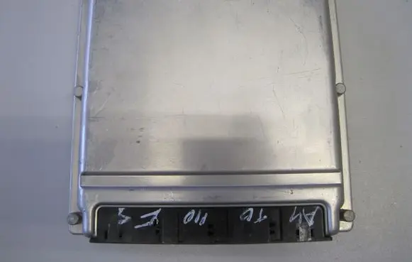 Mercedes-Benz CLK A209 C209 Engine control unit/module ECU A6121536879