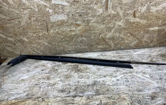 Mercedes-Benz CL C216 Rubber seal front coupe door window A2167200424