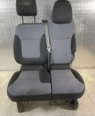 Opel Vivaro Front double seat 