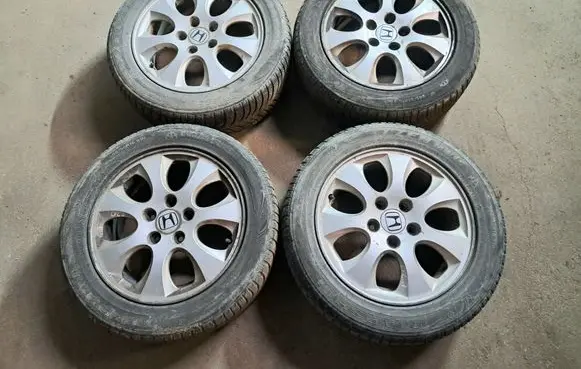 Honda Accord R16 alloy rim 