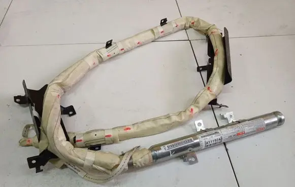 Mitsubishi Grandis Roof airbag BGG676LAAB