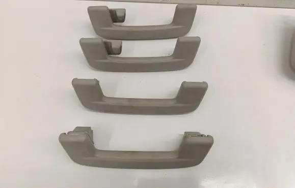 Skoda Enyaq iV A set of handles for the ceiling 10A857607