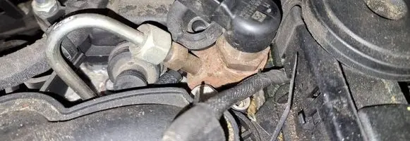 Citroen C4 I Picasso Fuel injector 9658194180
