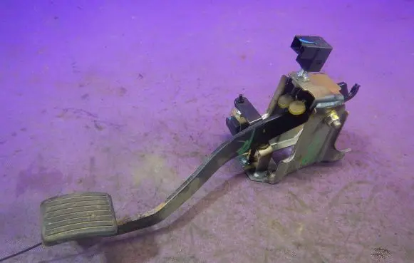 KIA Picanto Clutch pedal T04IIWA0202