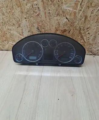 Volkswagen Sharan Speedometer (instrument cluster) 7M3920840T 1015346