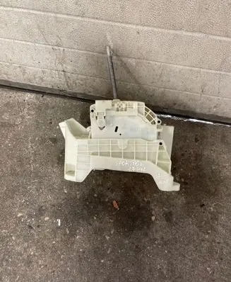 KIA Sportage Gear shifter/selector 46701D4440