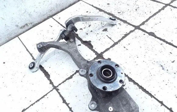 Audi A6 S6 C6 4F Front wheel hub spindle knuckle 4F0258