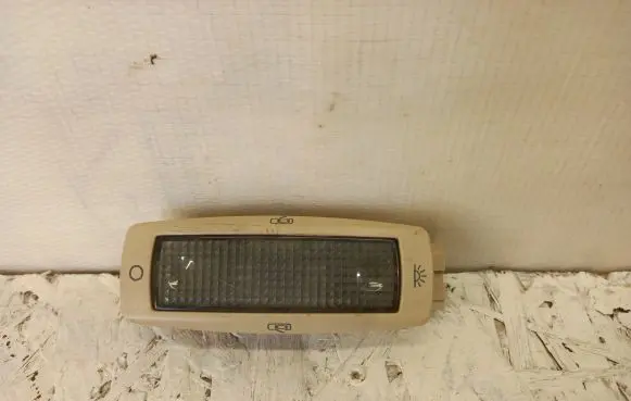 Volkswagen PASSAT B5 Rear seat light 3B0947291