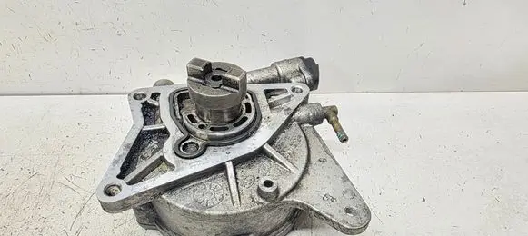 Hyundai Tucson TL Vacuum pump 288102F600