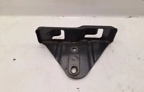 Toyota Avensis T250 Headlight/headlamp mounting bracket 5208105020