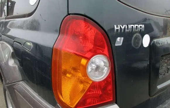 Hyundai Terracan Rear/tail lights