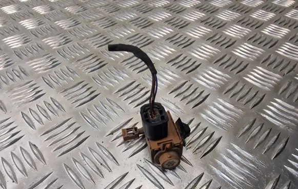 Volkswagen PASSAT B8 Air quality sensor 3Q0907643