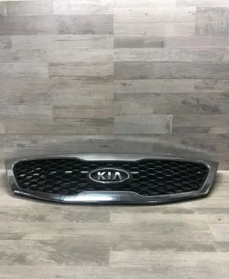 KIA Sorento Front bumper upper radiator grill 863502P000
