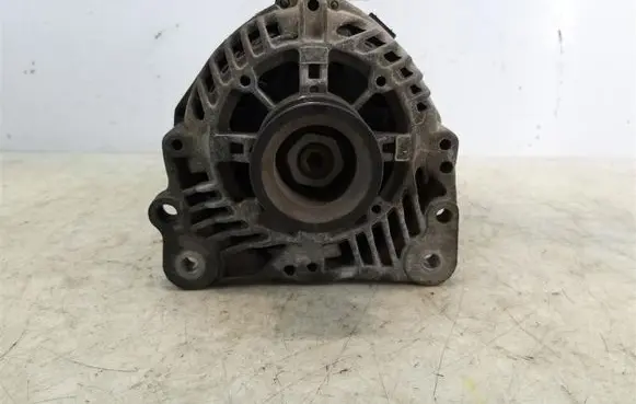 Volkswagen Polo III 6N 6N2 6NF Generator/alternator 037903023G