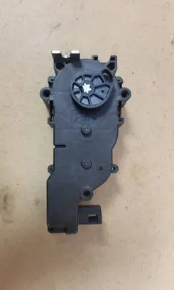 Mercedes-Benz GLS X166 Tailgate/trunk/boot lift motor A2047500060