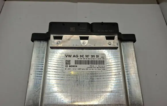 Audi A3 S3 8V Engine control unit/module 04E907309BH 0261S12609