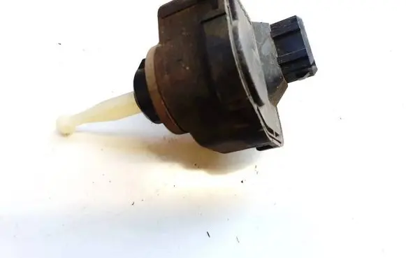 Audi A4 S4 B5 8D Headlight level adjustment motor 0307852315 4d0941295
