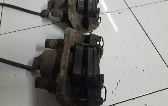 Volvo V70 Rear brake caliper