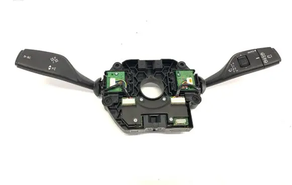Wiper turn signal indicator stalk/switch