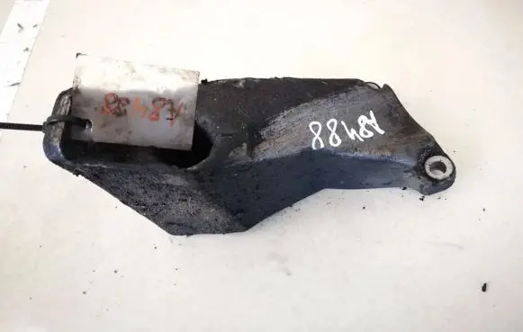 Skoda Superb B5 (3U) Engine mounting bracket