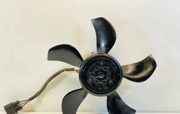 Chrysler 200 Electric radiator cooling fan 3137234044 1137328854