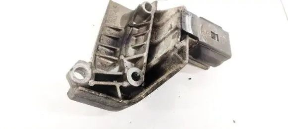 Renault Megane I Engine mounting bracket 421954