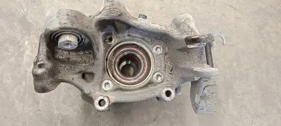Audi Q7 4M Rear wheel hub spindle/knuckle 4M0505459C 4M0505431AE