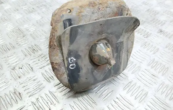 Volvo XC60 Coil spring/strut mount 