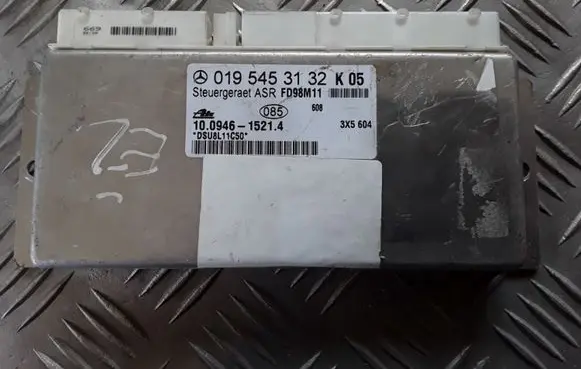 Mercedes-Benz C W203 ABS control unit/module 0195453132 10094615214 FD98M11