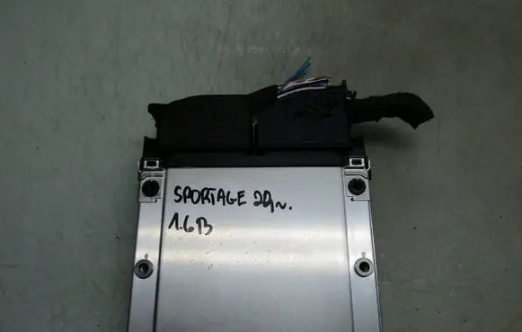 KIA Sportage Engine control unit/module ECU 391992M021