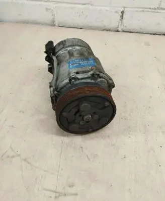 Volkswagen Golf IV Air conditioning (A/C) compressor (pump) 1J0820803K 6040906145