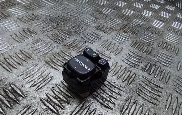 Lexus IS 220D-250-350 Central locking switch button 192627