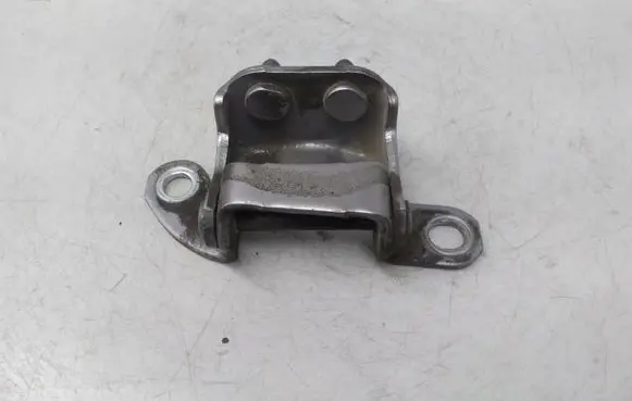 Toyota Yaris Rear door upper hinge