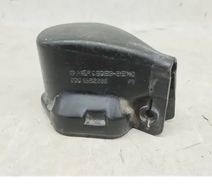 Mercedes-Benz E W124 Other engine bay part 0001582285 A0001582285