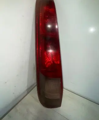 Nissan X-Trail T30 Rear/tail lights B46L