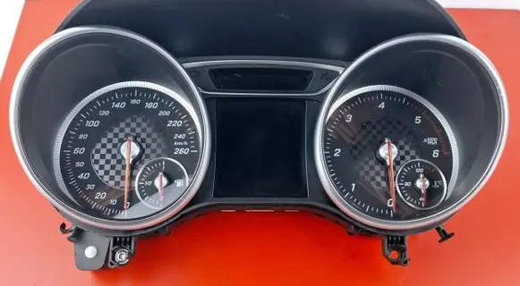 Mercedes-Benz A W176 Speedometer (instrument cluster) A1769000804