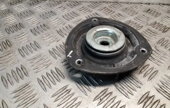 Skoda Superb B8 (3V) Front upper strut mount 
