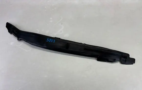 Volkswagen T-Roc Fender foam support/seal 2GM821112 S227