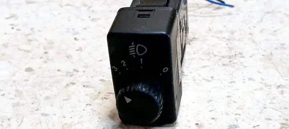 KIA Rio Headlight level height control switch 2C22