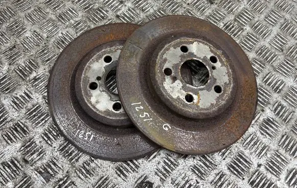 Lexus CT 200H Rear brake disc