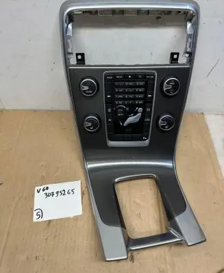 Volvo V60 Climate control unit 30795265
