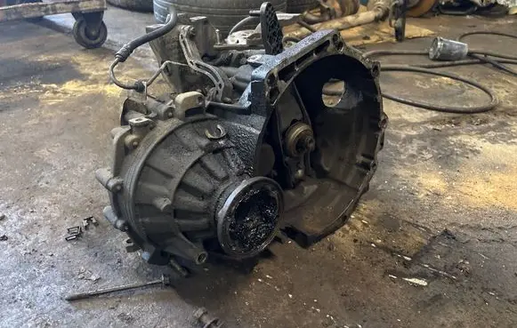 Skoda Octavia Mk2 (1Z) Manual 5 speed gearbox JCR