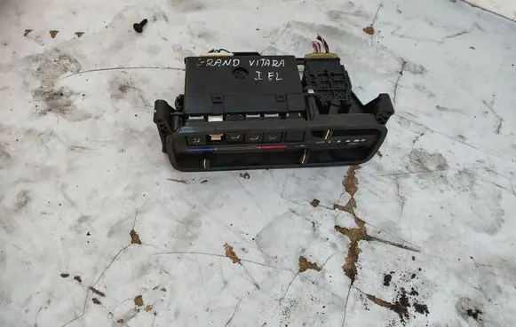Suzuki Vitara (ET/TA) Climate control unit 7451063G
