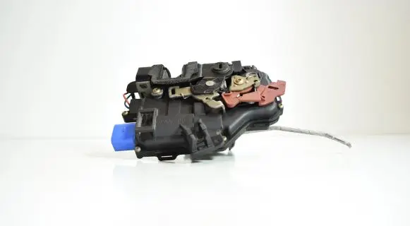 Audi A8 S8 D3 4E Rear door lock 4E0839015