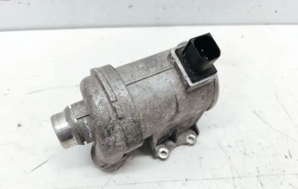 Volvo V60 Water pump 31368715